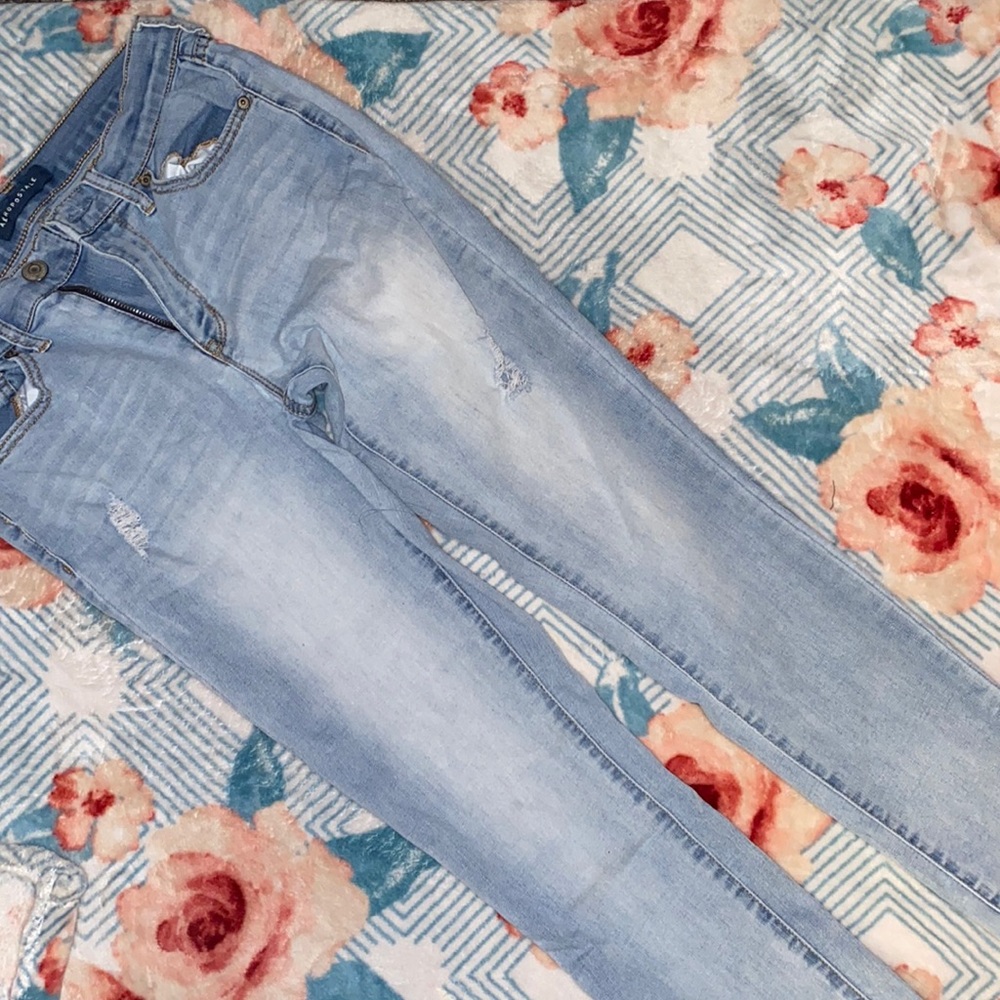 light blue or baby blue jeans ripped from Aeropostale size 6 Reg